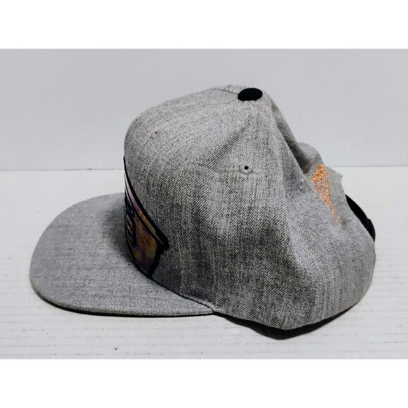MITCHELL & NESS HARDWOOD CLASSICS SAN ANTONIO SPURS OIL SLICK SNAPBACK CAP HAT - Picture 3 of 9